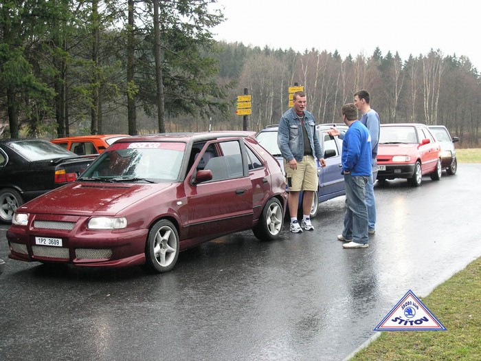 19.B__iny - vjezd.JPG